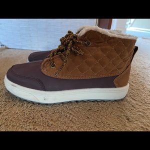 Osh kosh boots. Size 1